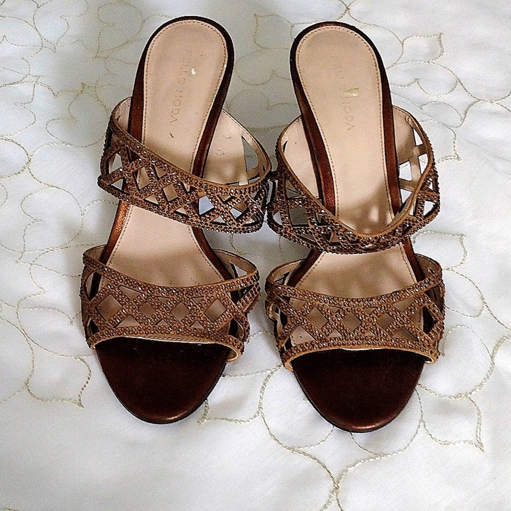 Pelle moda bronze color high heel with straps shoes